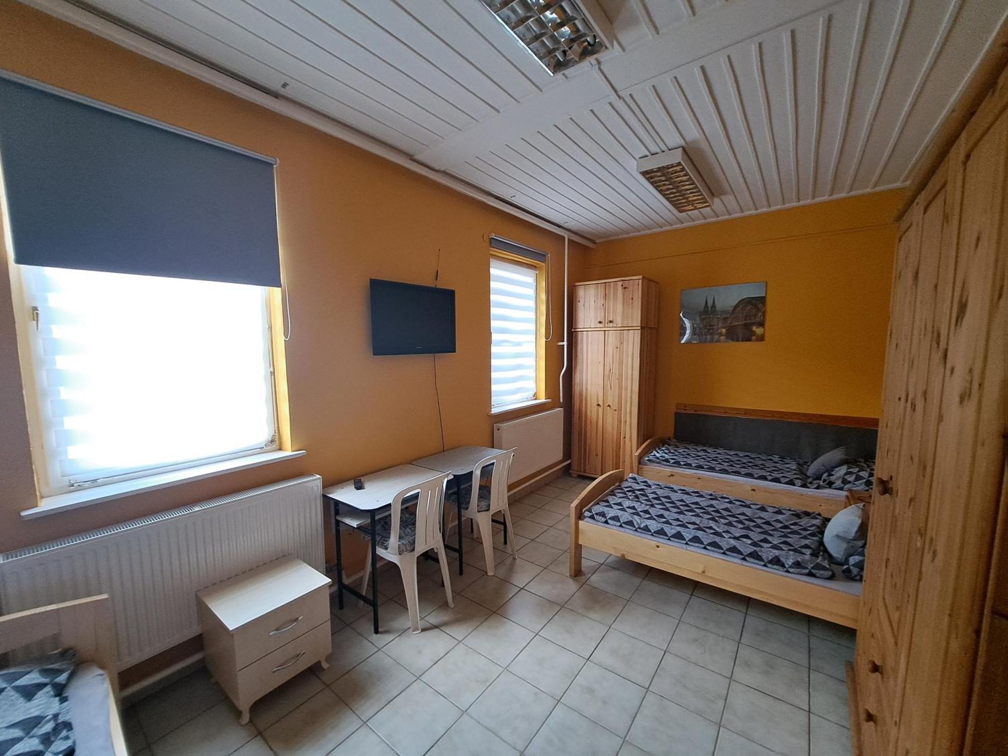 COLLINGO Belvárosi Szállás Kazincbarcika Esterno foto